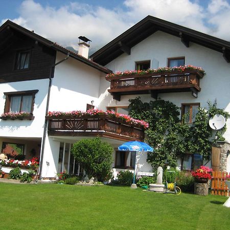 Gaestehaus Sonnenheim タウル エクステリア 写真