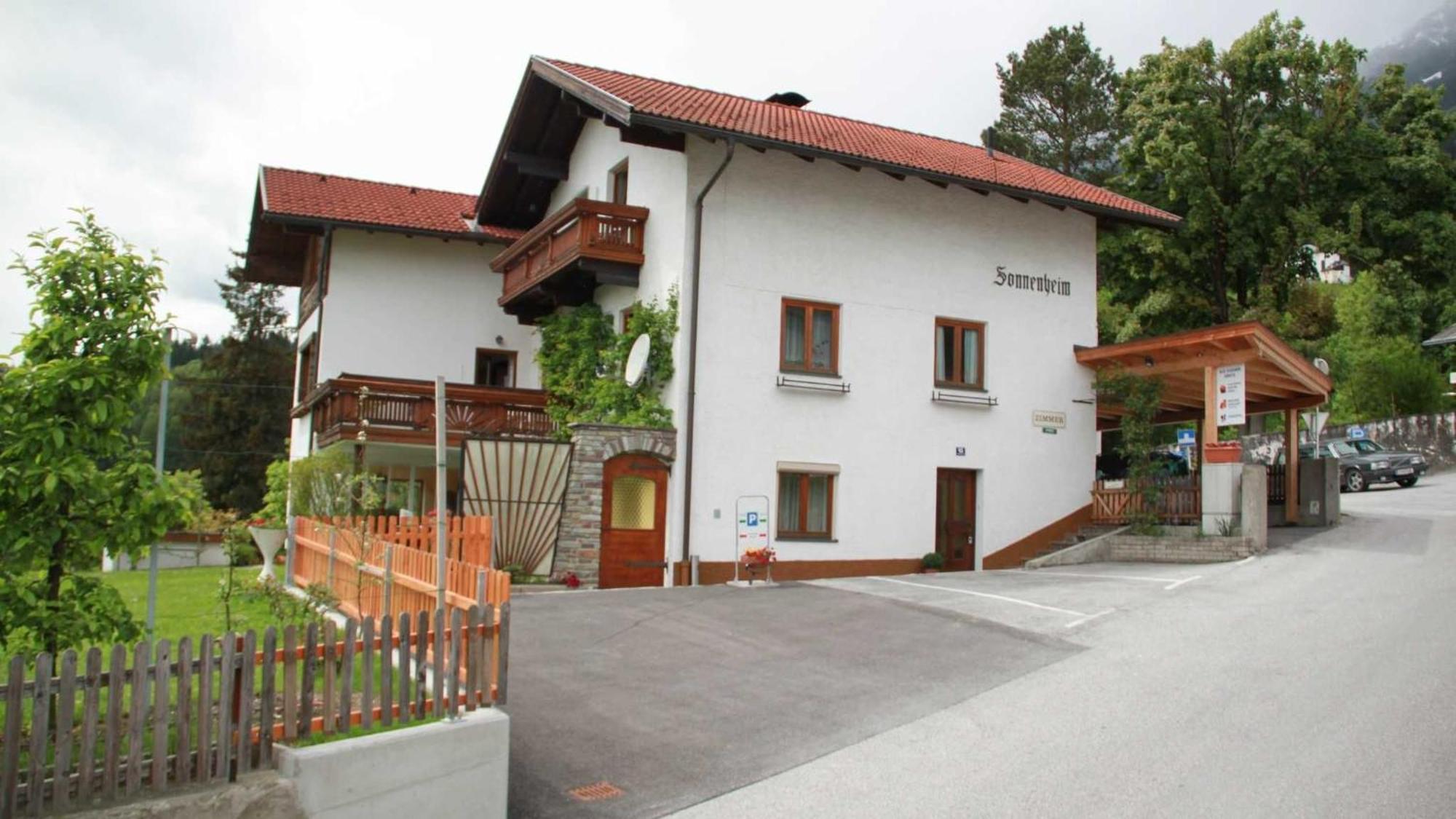 Gaestehaus Sonnenheim タウル エクステリア 写真