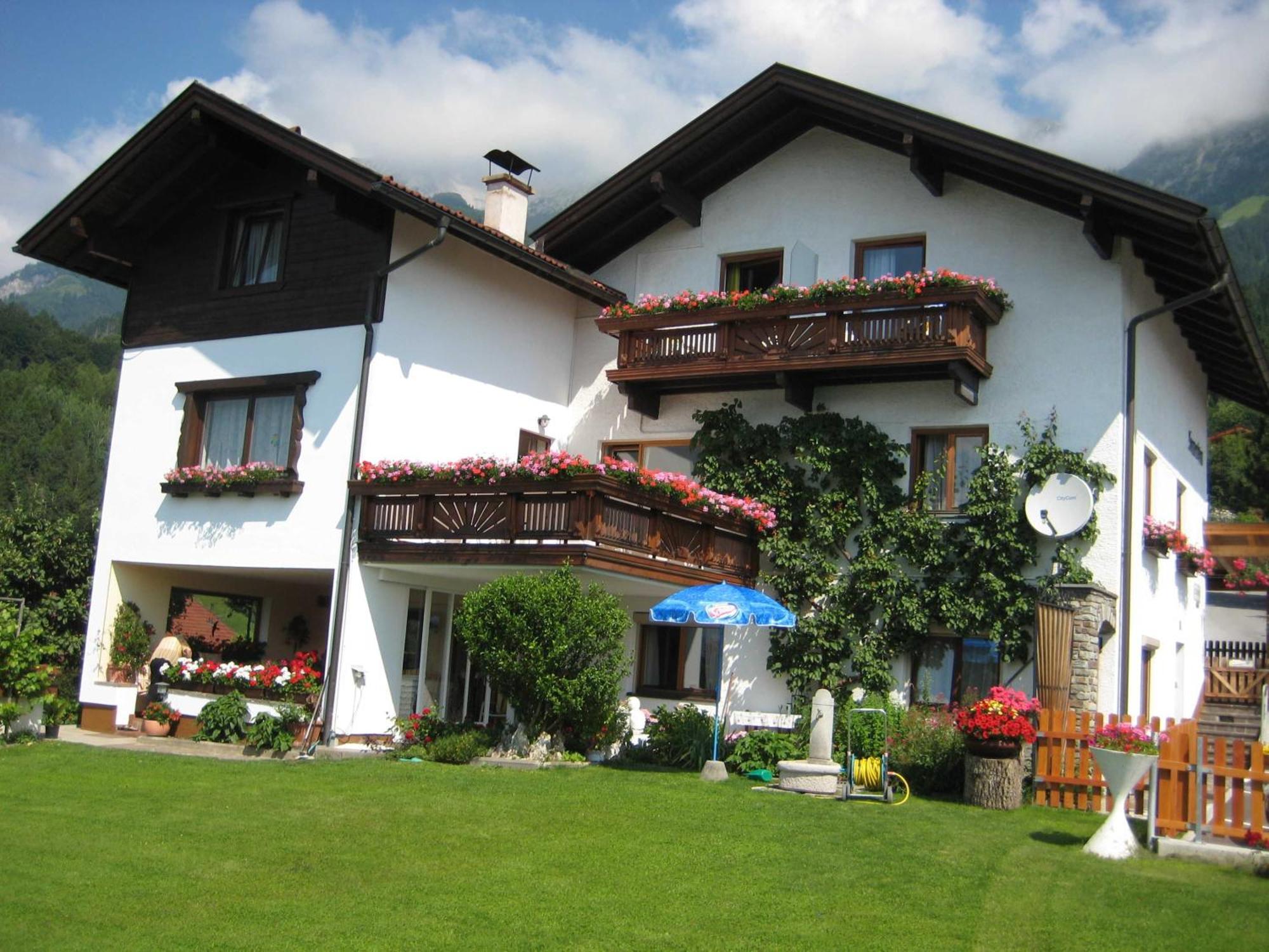 Gaestehaus Sonnenheim タウル エクステリア 写真