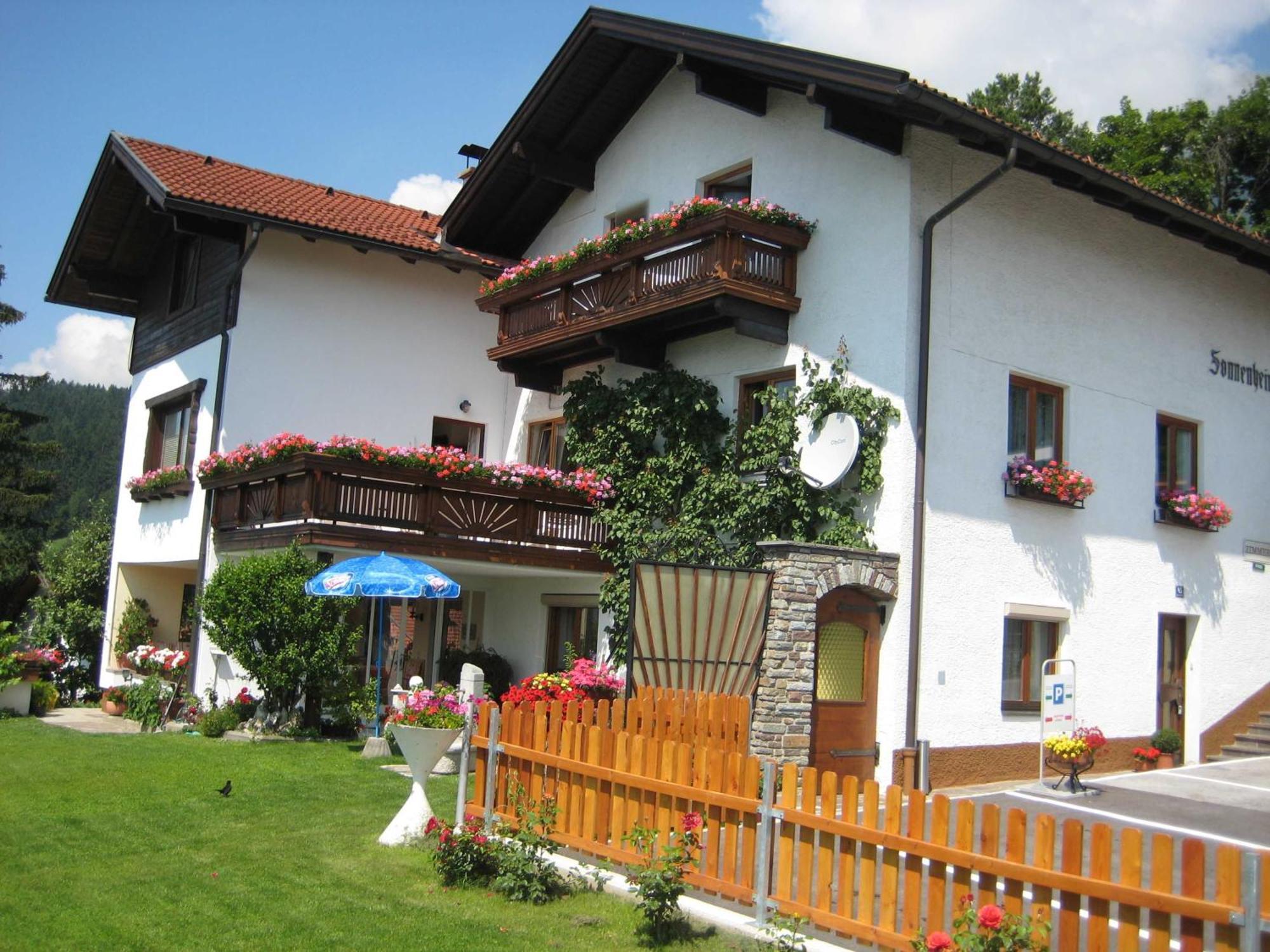 Gaestehaus Sonnenheim タウル エクステリア 写真
