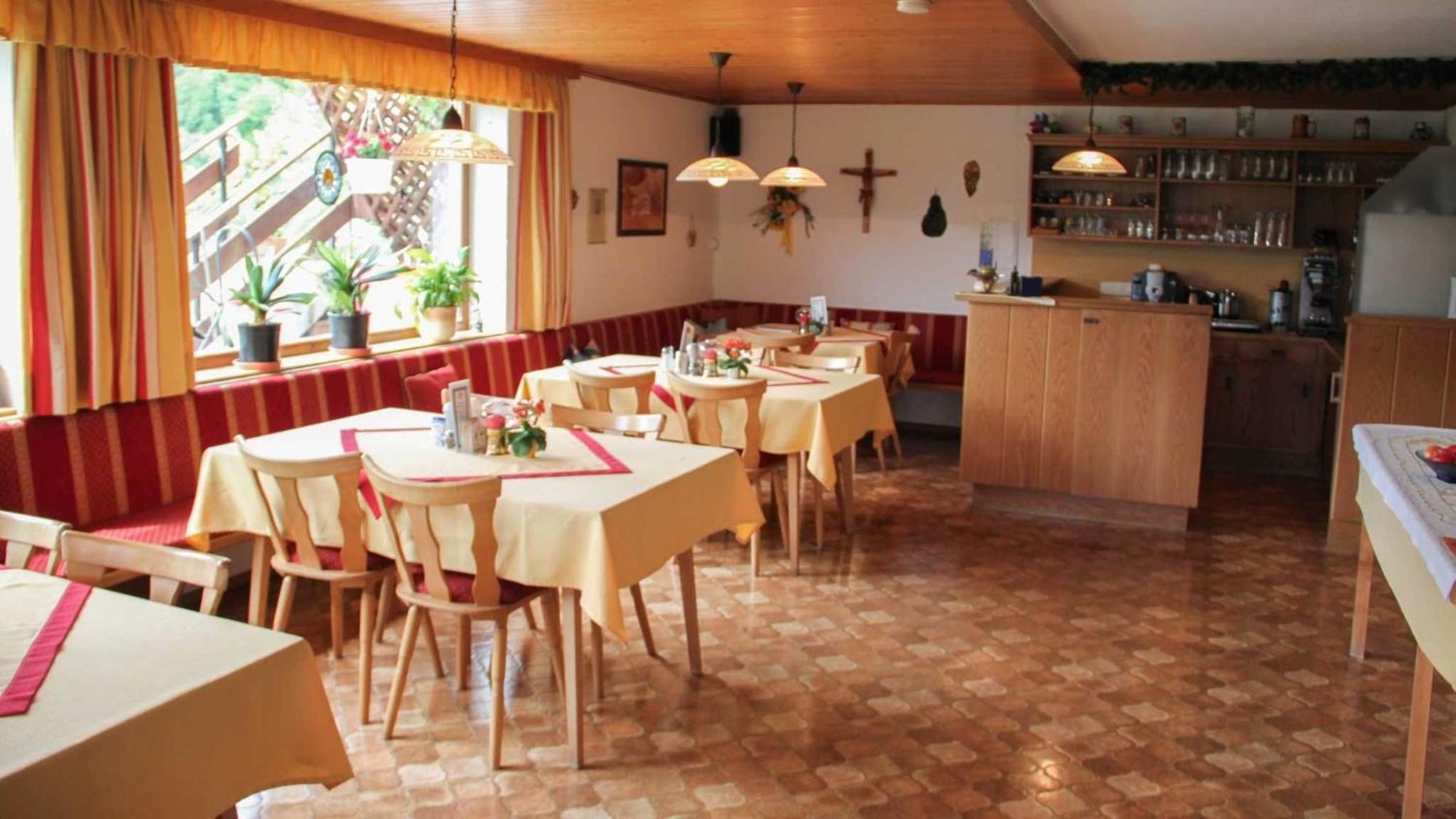 Gaestehaus Sonnenheim タウル エクステリア 写真